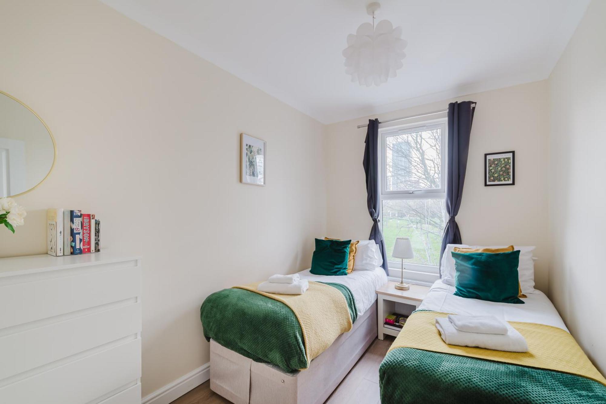 Modern Cosy Corner Flat 3 Bed And Loft Sleep 7 People Apartman London Kültér fotó