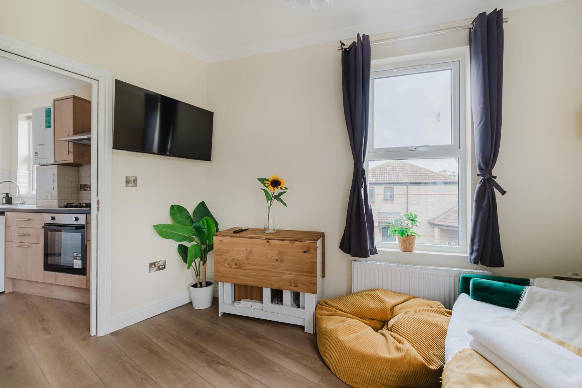 Modern Cosy Corner Flat 3 Bed And Loft Sleep 7 People Apartman London Kültér fotó