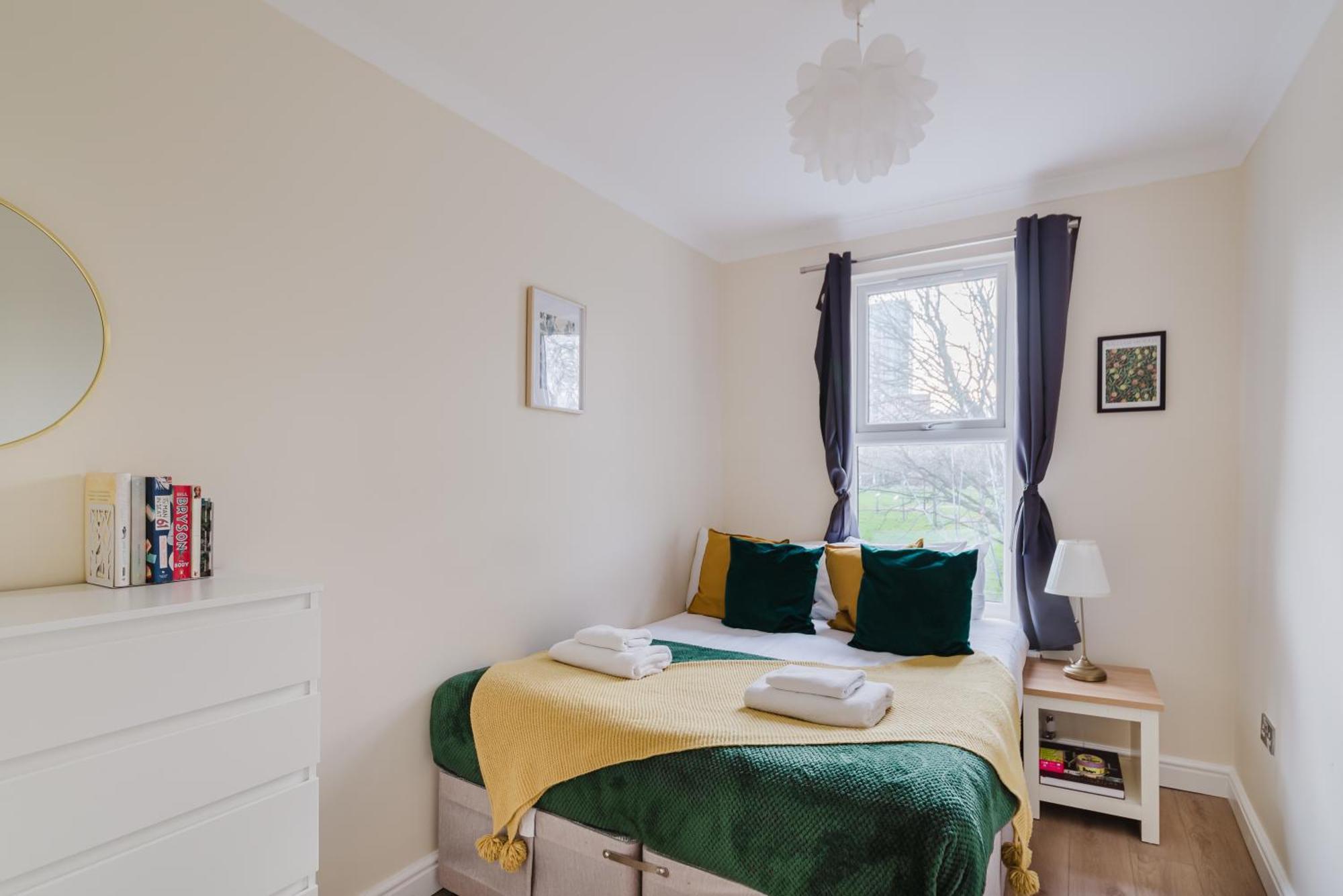 Modern Cosy Corner Flat 3 Bed And Loft Sleep 7 People Apartman London Kültér fotó