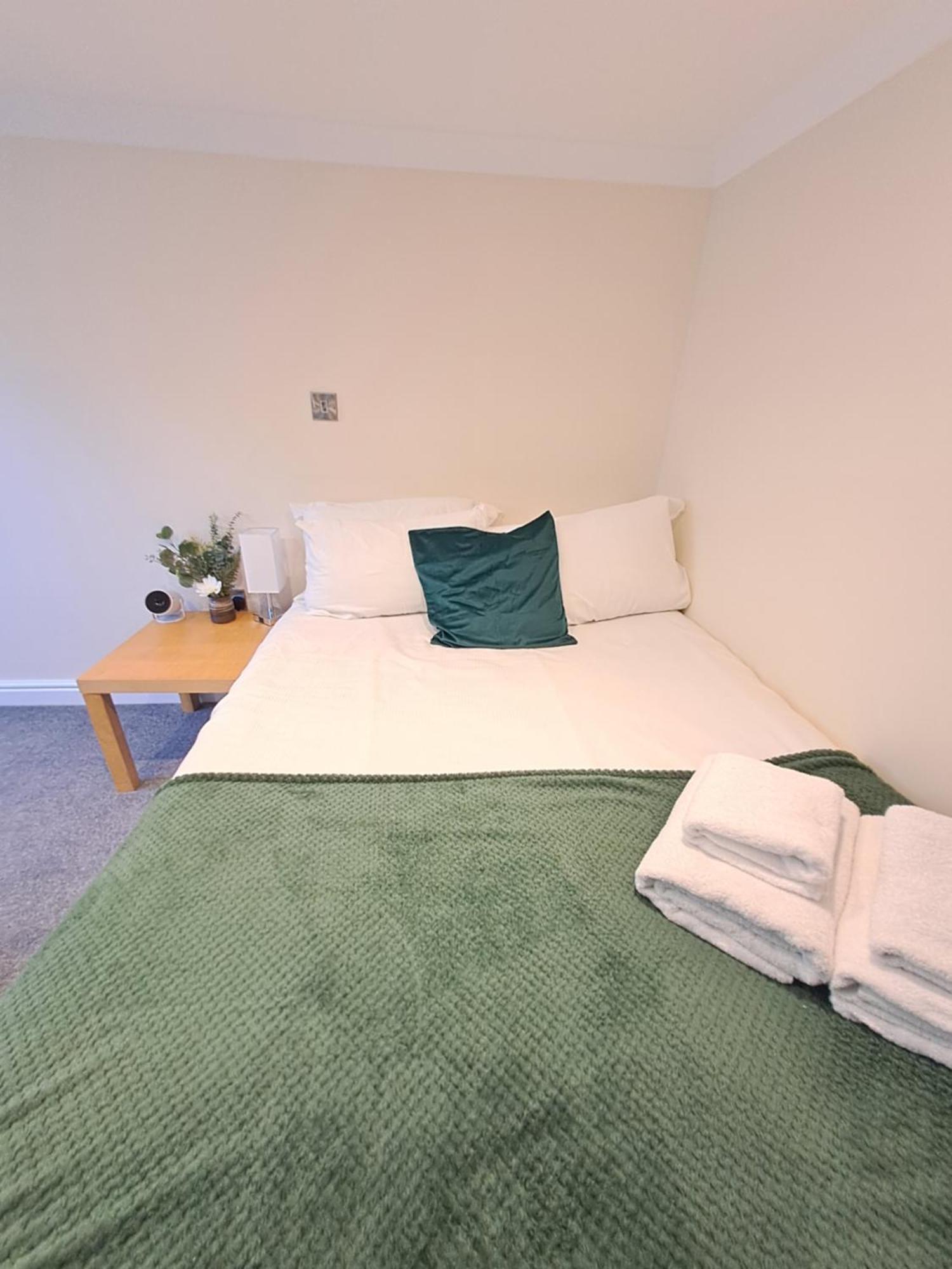 Modern Cosy Corner Flat 3 Bed And Loft Sleep 7 People Apartman London Kültér fotó